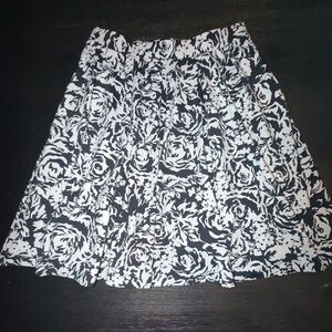 Adrienne Vittadini Black and White Floral A-Line Skirt